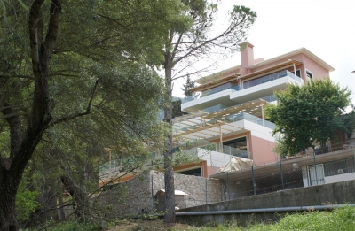 nikiana-achil (1).jpg